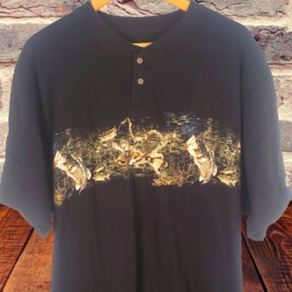 "ClearWater Outfitters" / Button Tee - Picture 1 of 7